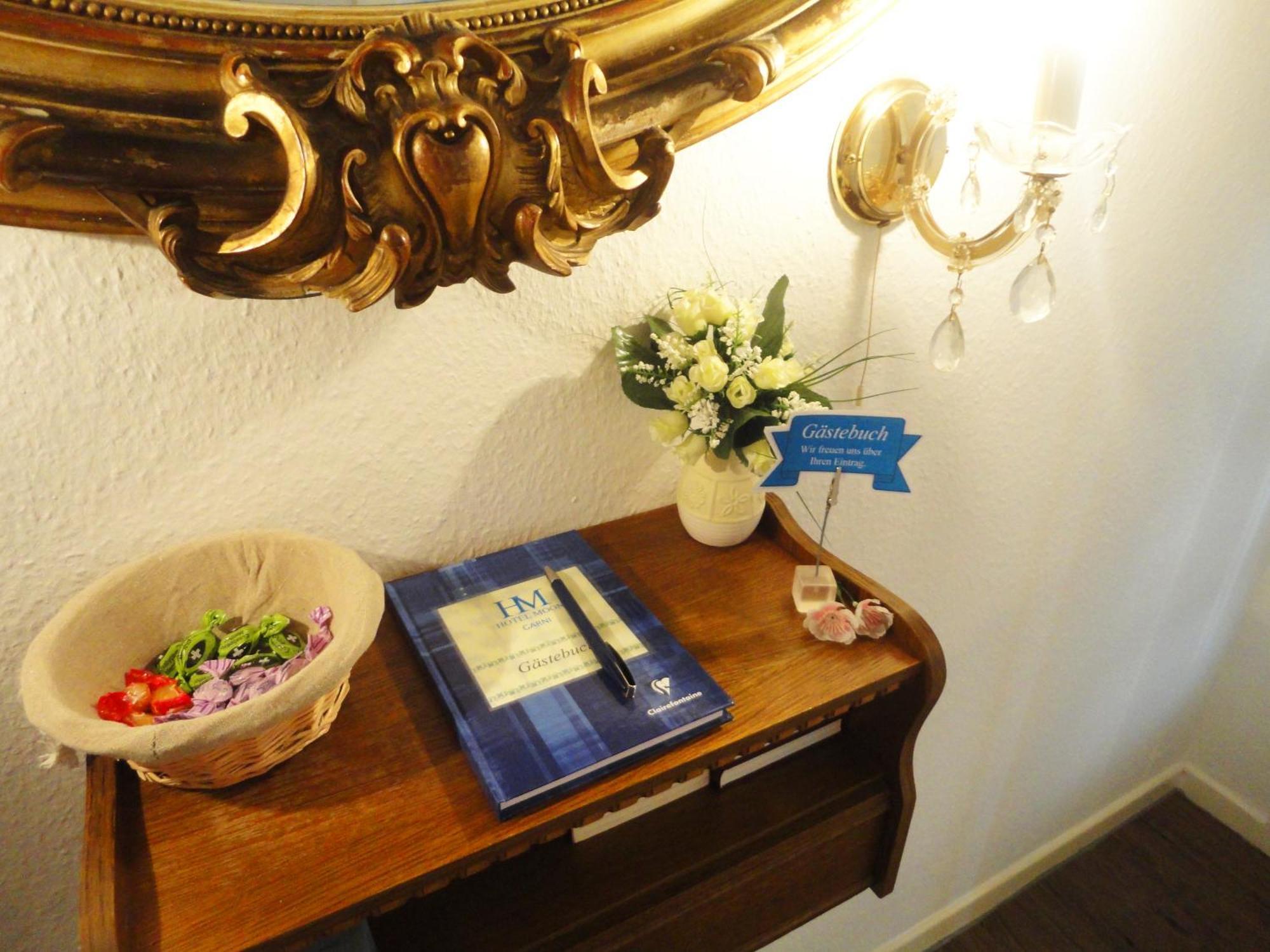 Hotel Moon Dusseldorf